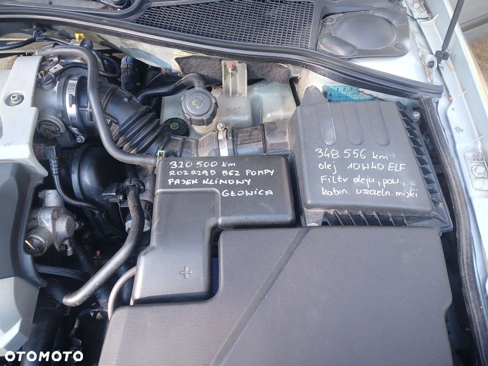 Renault Laguna 2002 photo 2