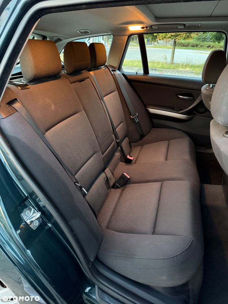 BMW Seria 3 - 18