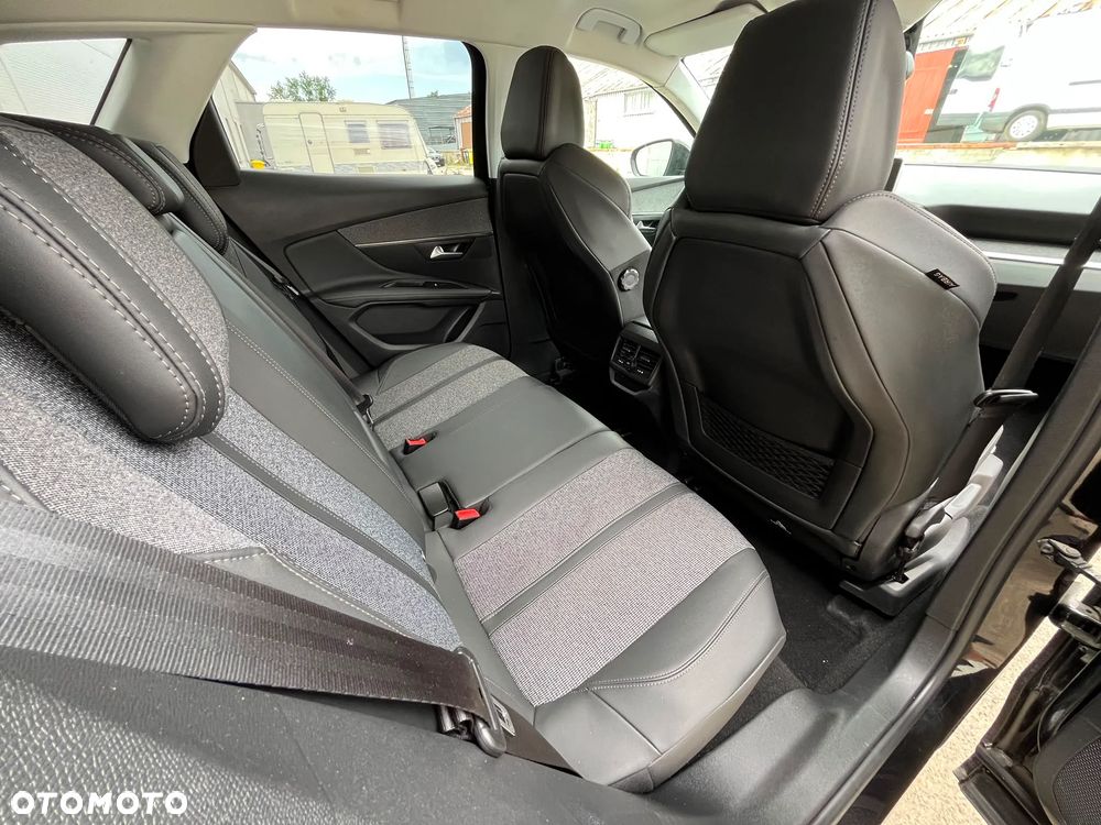 Peugeot 3008 BlueHDi 130 Stop & Start EAT8 Allure - 14