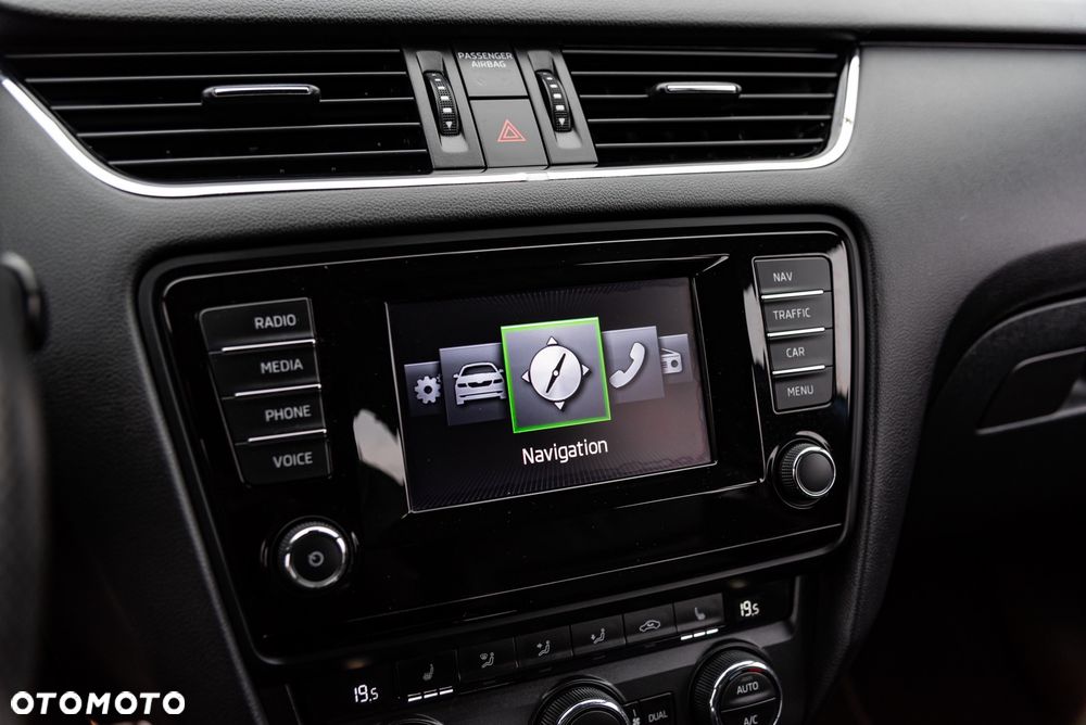 Skoda Octavia 2.0 TSI RS - 34