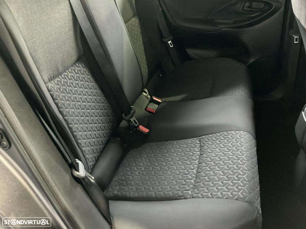 Toyota Yaris Cross 1.5 HDF Exclusive - 16
