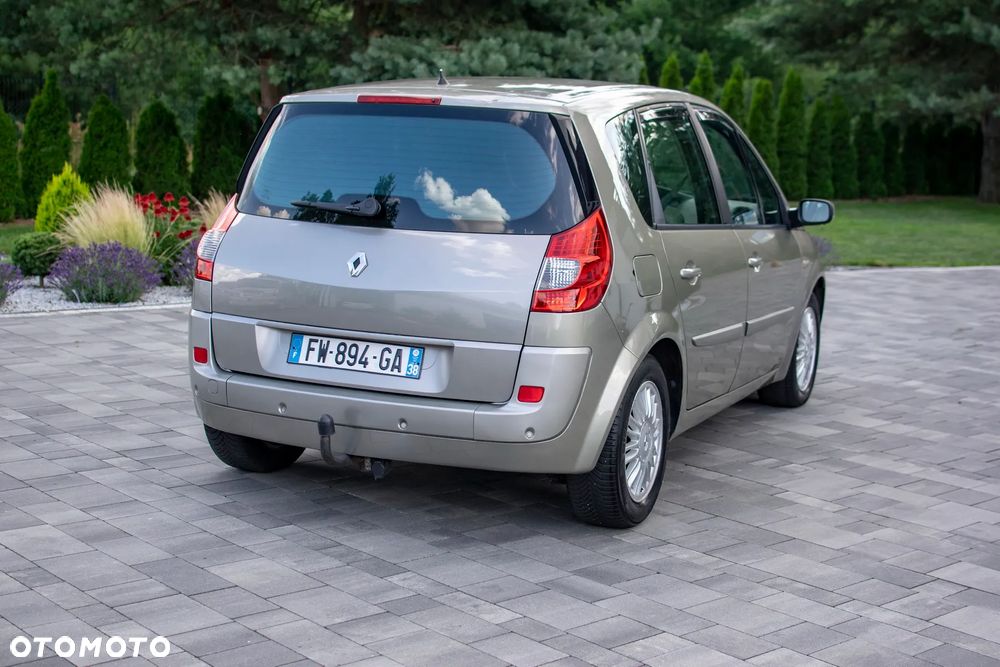 Renault Scenic - 24