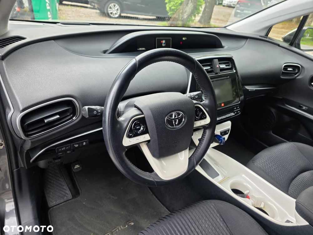 Toyota Prius 1.8 Hybrid Active - 12