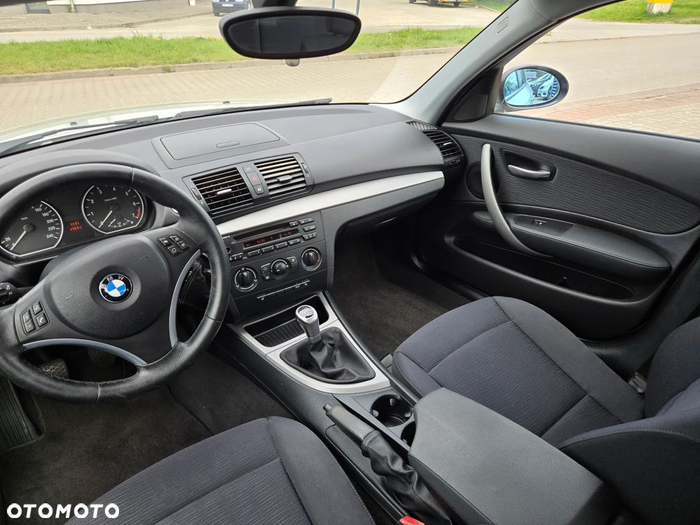 BMW Seria 1 116i - 14