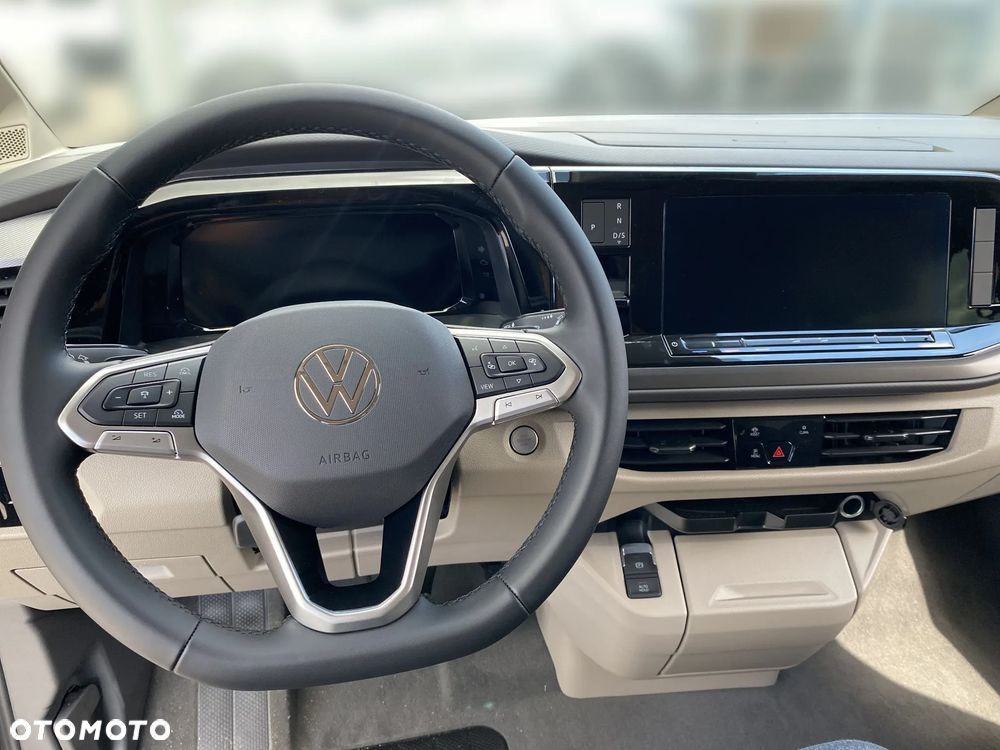 Volkswagen Multivan - 16