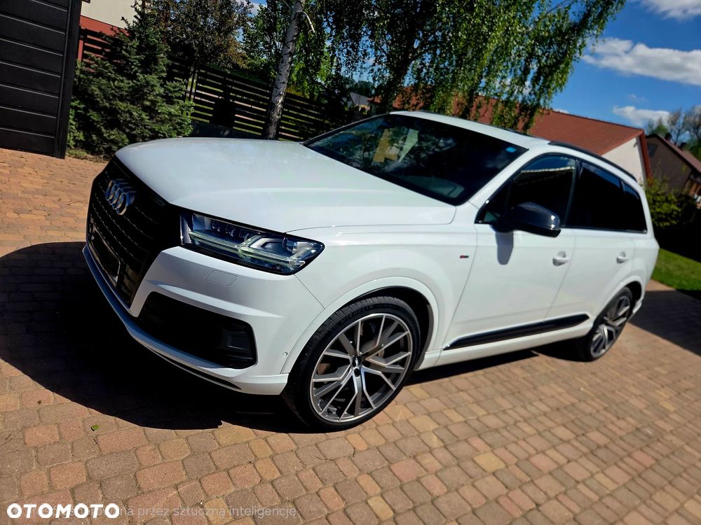 Audi Q7 - 1