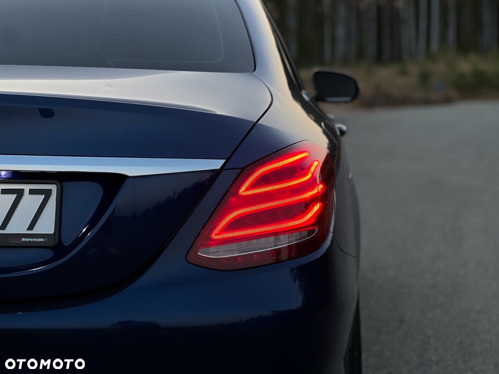Mercedes-Benz Klasa C 220 CDI BlueEff Edition Avantgarde - 9