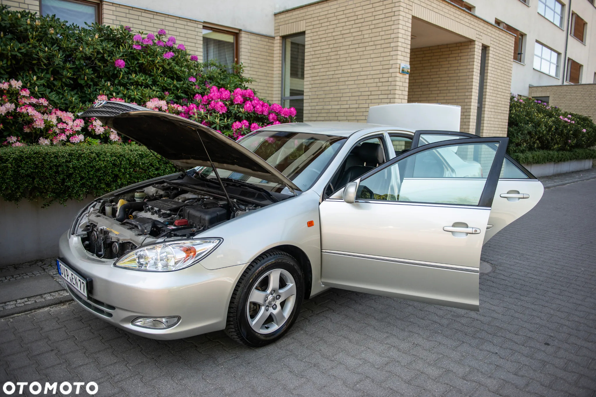 Toyota Camry 3.0 V6 - 9