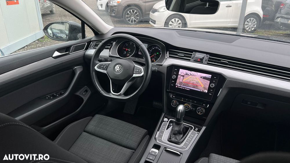 Volkswagen Passat - 24