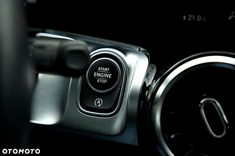 Mercedes-Benz GLB 200 7G-DCT - 31