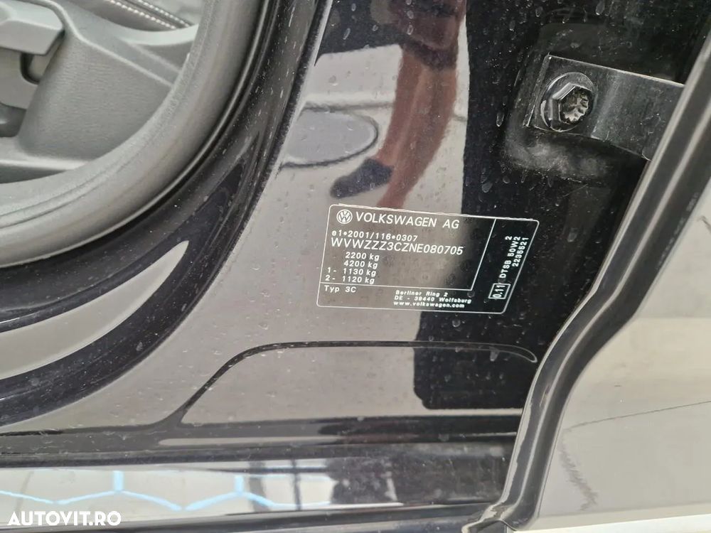 Volkswagen Passat 2.0 TDI DSG Highline - 29