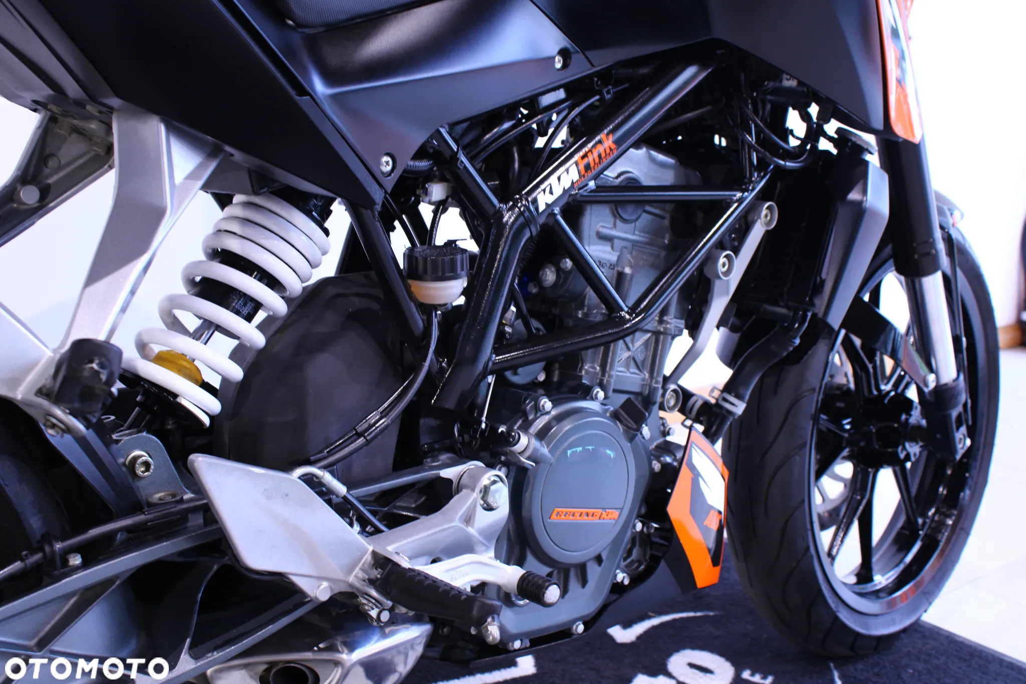 KTM Duke - 17