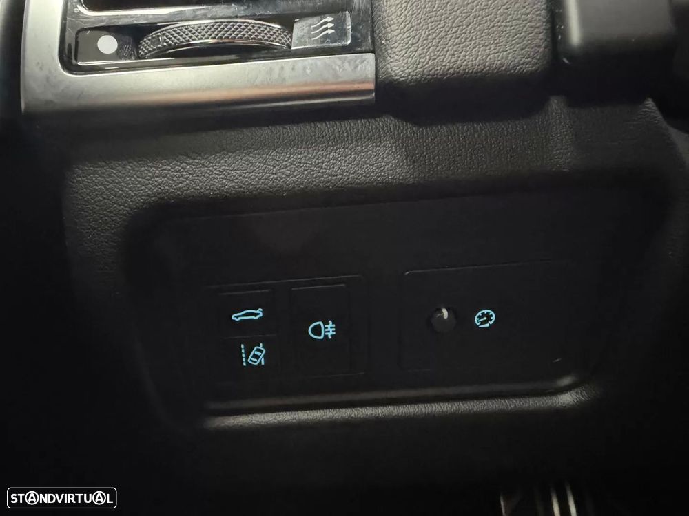 Jaguar F-Type 2.0 i4 R-Dynamic Black - 42