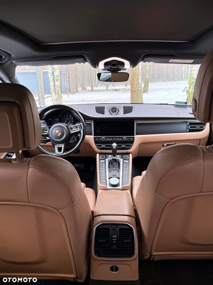 Porsche Macan - 12