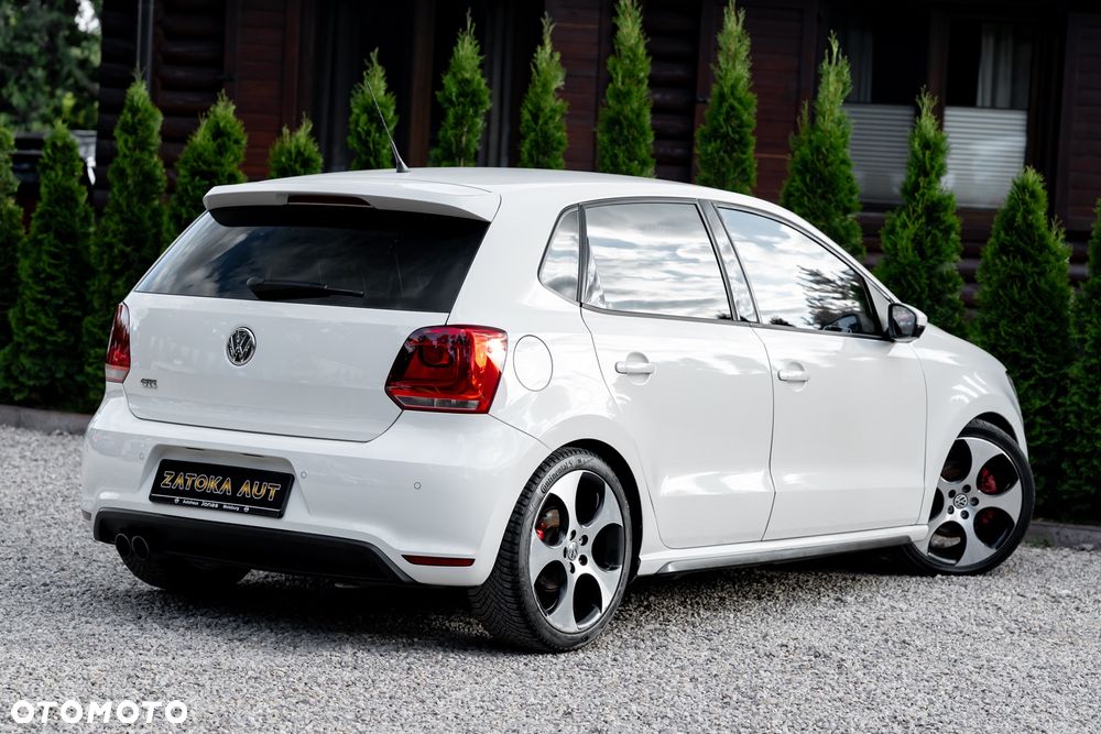 Volkswagen Polo - 14
