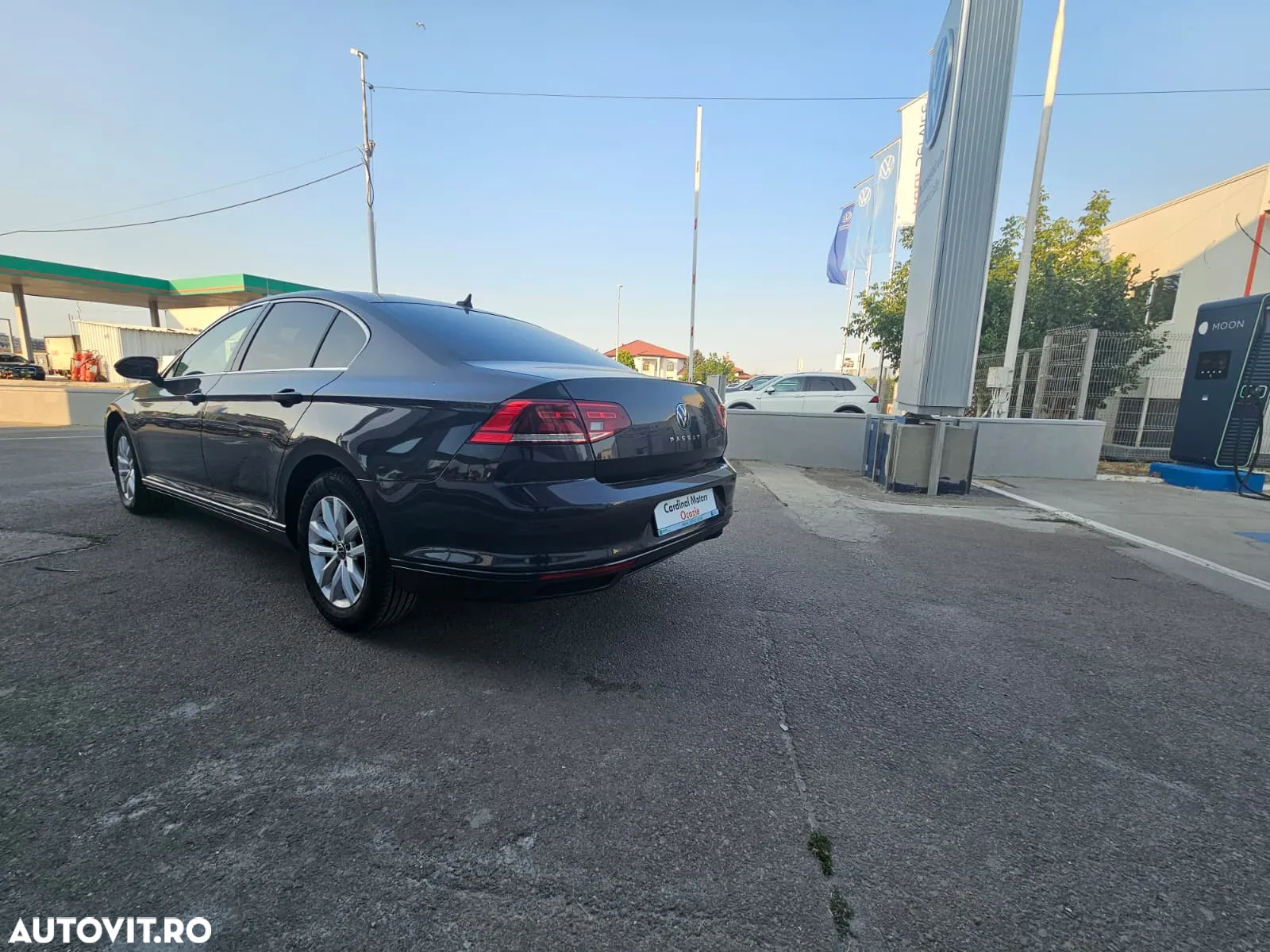 Volkswagen Passat 2.0 TDI DSG Comfortline - 5