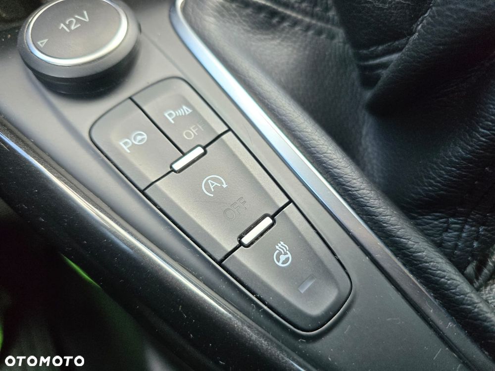 Ford Focus 1.0 EcoBoost Titanium - 29