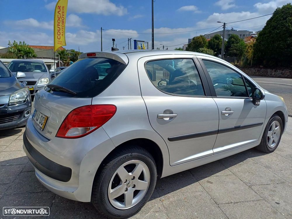Peugeot 207 1.4 16V Active - 3