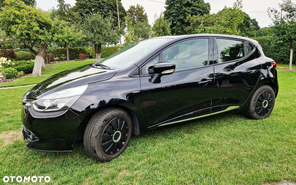 Renault Clio 1.2 16V 75 Limited - 18
