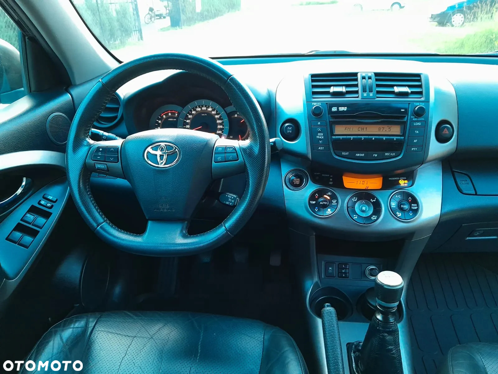 Toyota RAV4 - 5