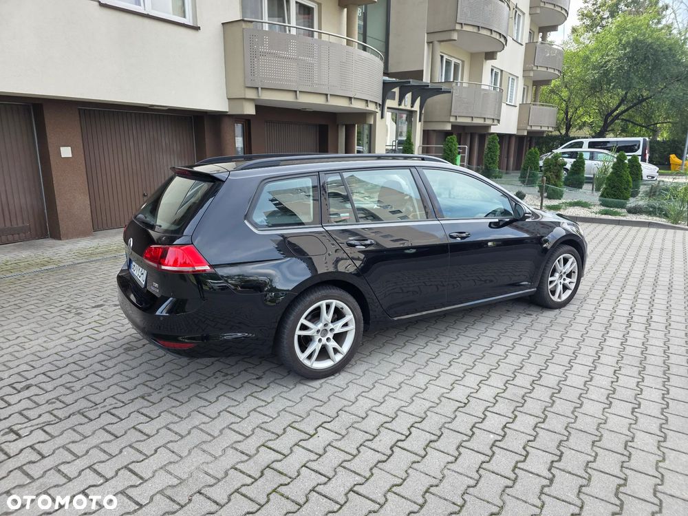 Volkswagen Golf 1.6 TDI BMT Comfortline - 8