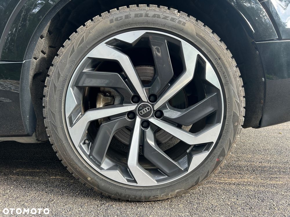 Audi Q8 - 31