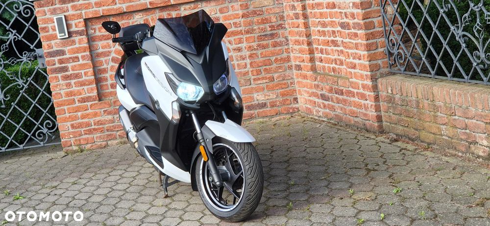 Yamaha X-max - 1