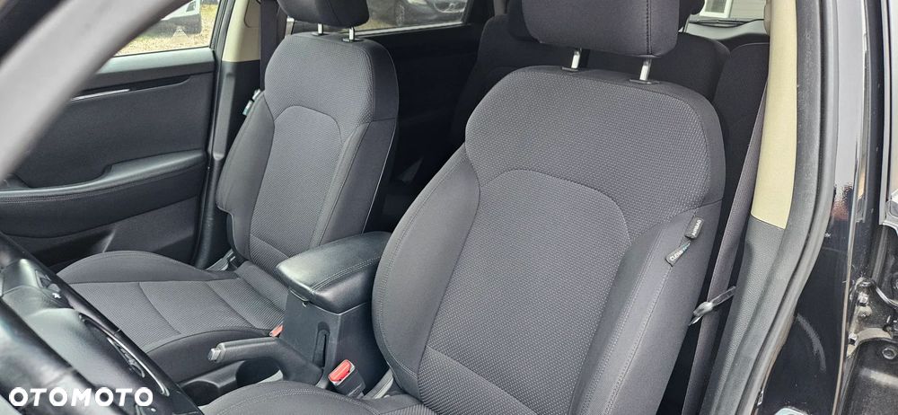 Kia Carens 1.6 GDI S EU6 - 20