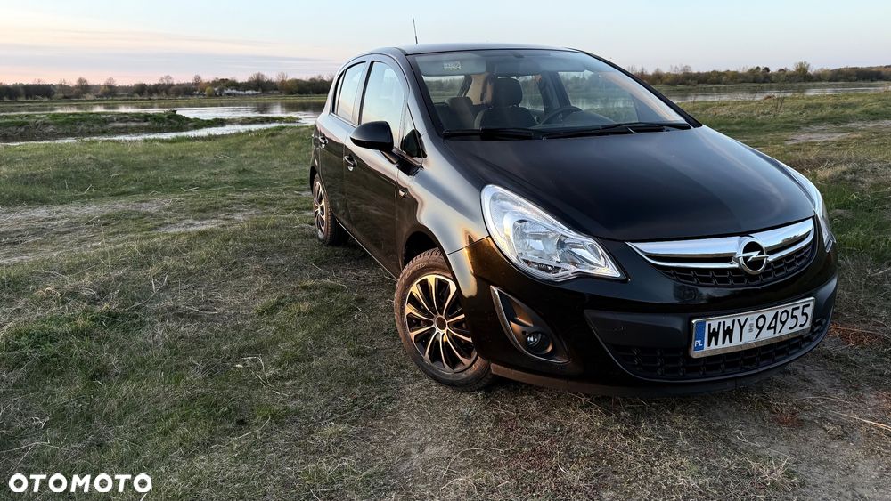 Opel Corsa 1.2 16V Cosmo - 3