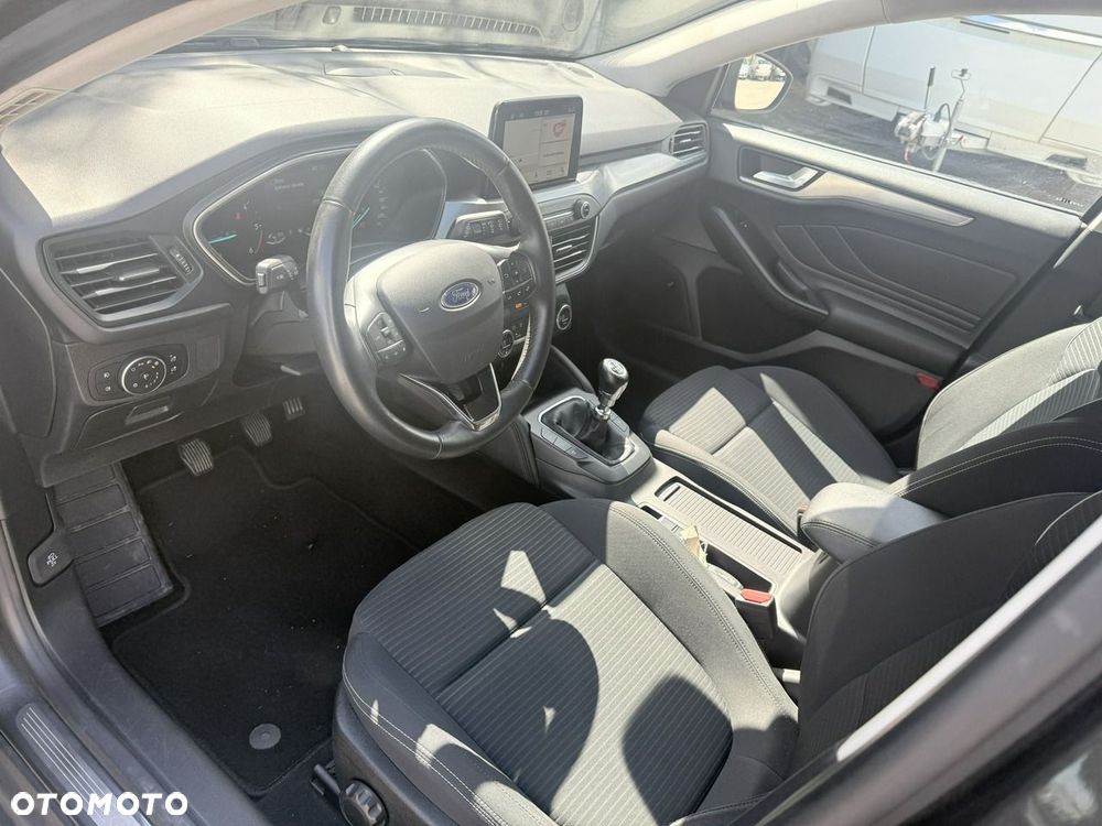 Ford Focus - 9