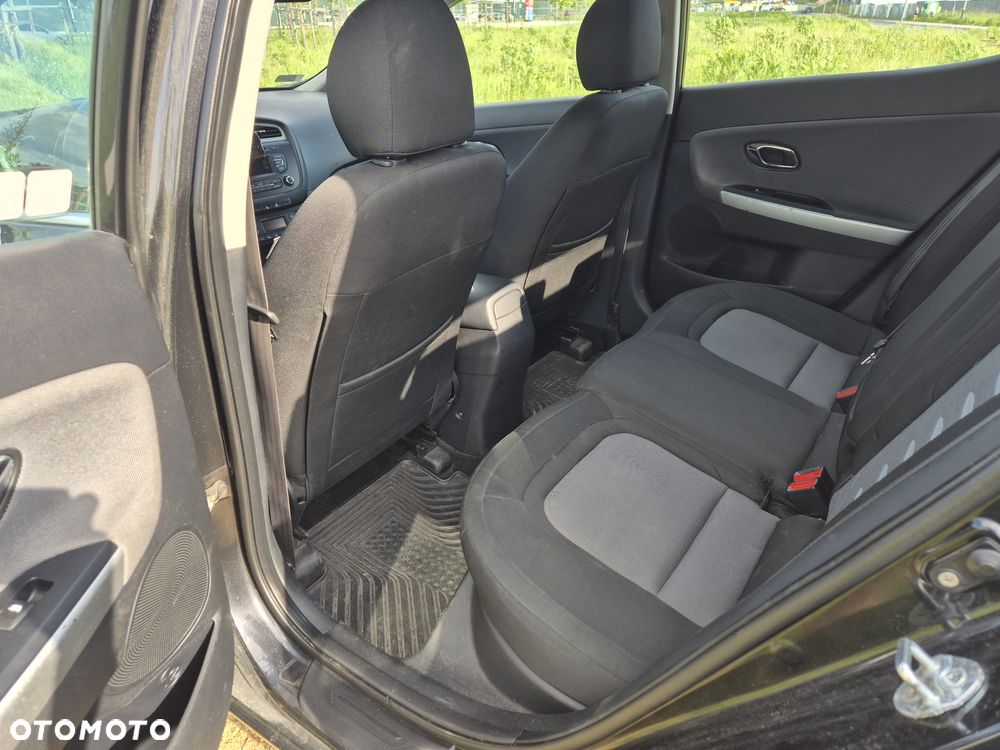 Kia Ceed 1.6 GDI L - 19