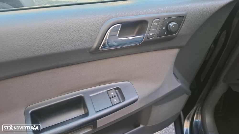 VW Polo 1.2 Live - 16