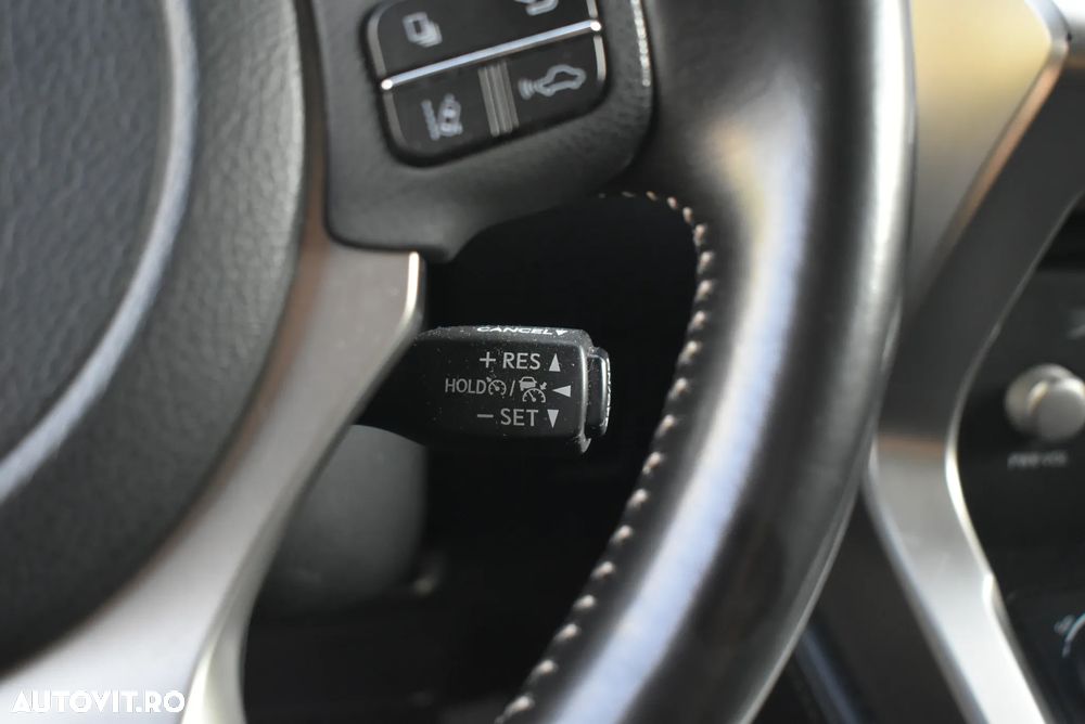 Lexus Seria NX 300h AWD Executive Plus - 23