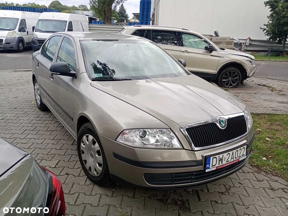 Skoda Octavia 1.6 Active - 1