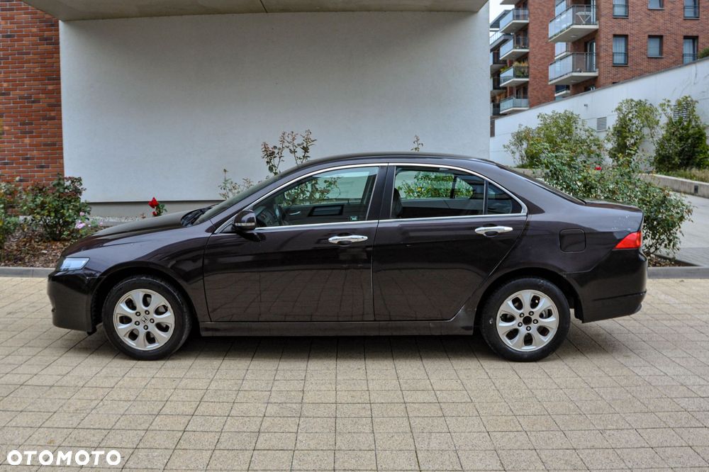 Honda Accord - 2