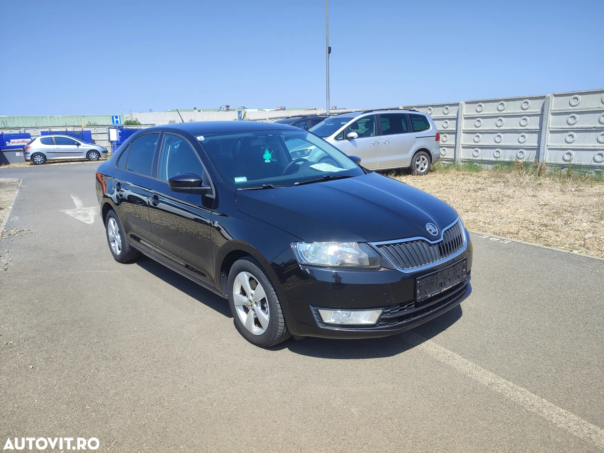 Skoda RAPID - 10