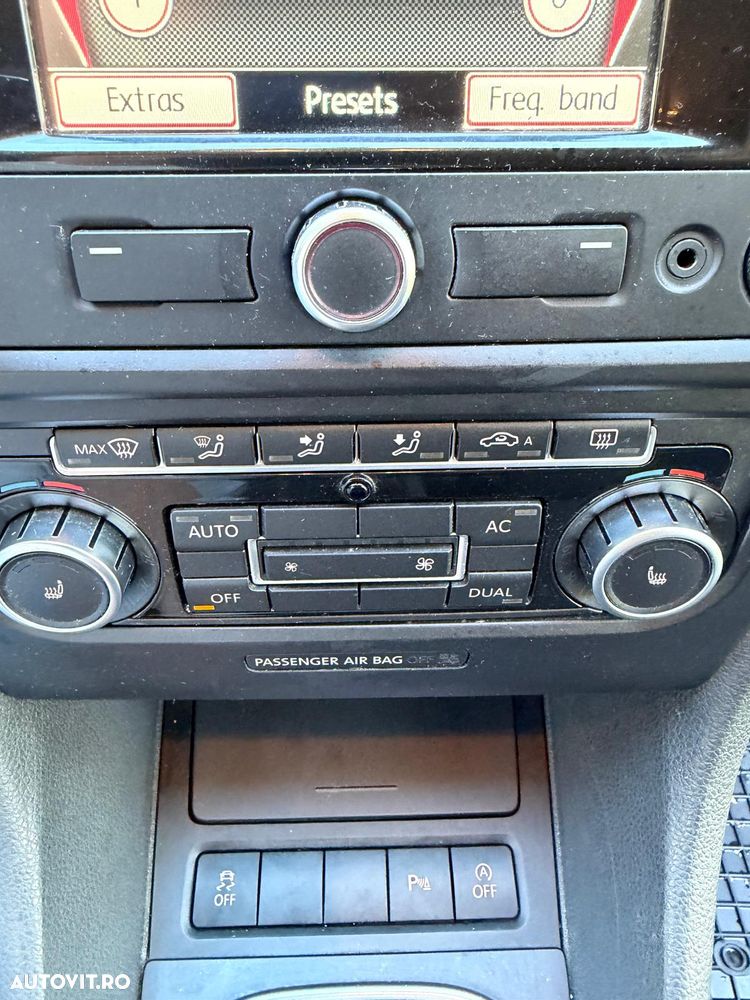 Volkswagen Golf - 11