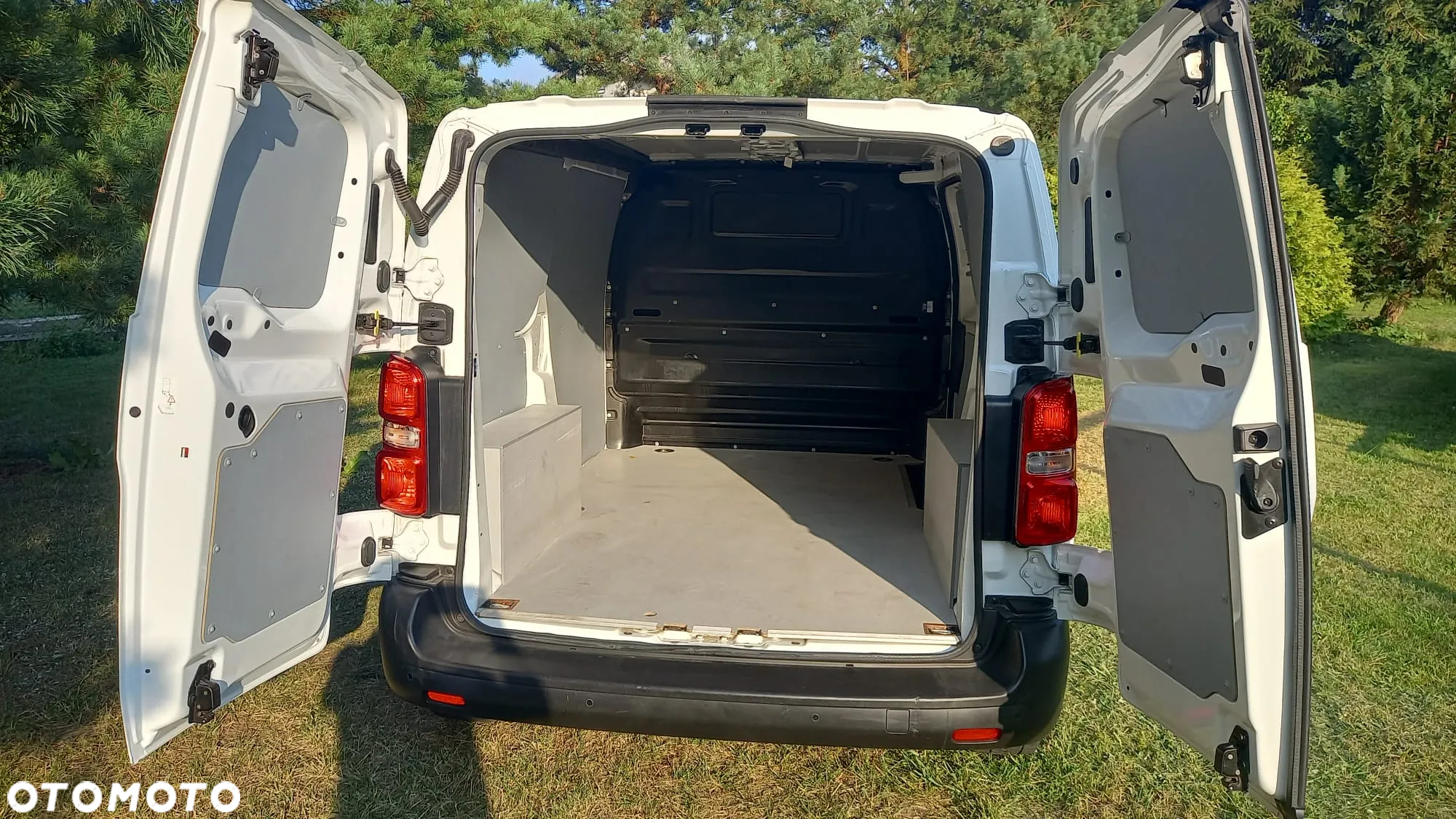Opel Vivaro - 25