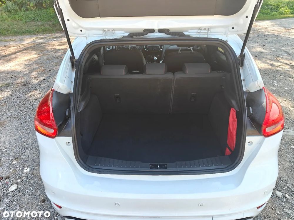 Ford Focus 1.0 EcoBoost ST-Line - 14