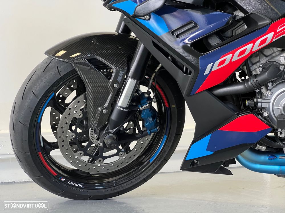 BMW M 1000 R M Competition - Carbon / Akrapovic - 15