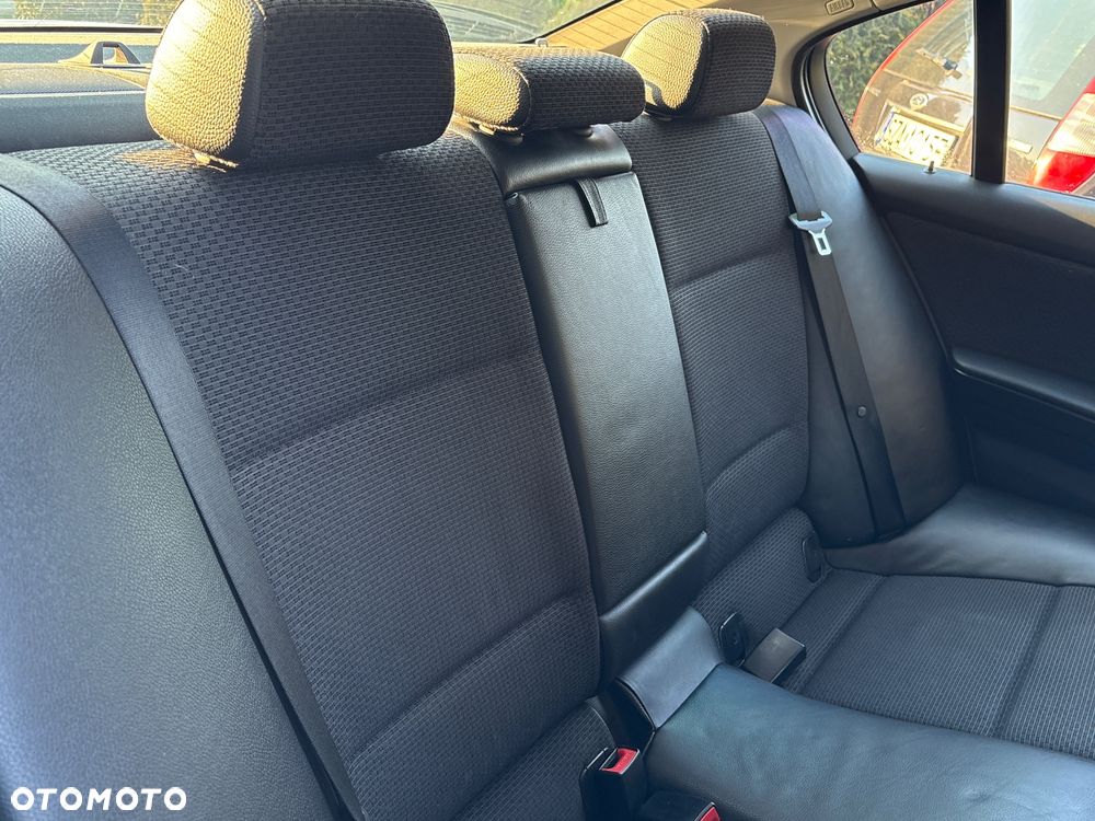 BMW Seria 3 320d - 21