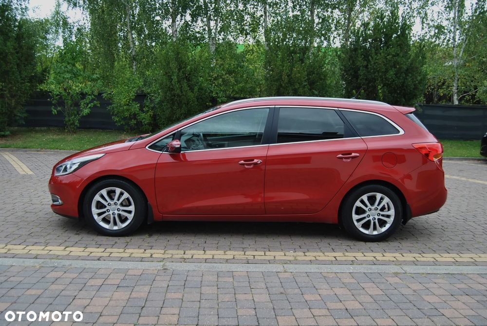 Kia Ceed 1.6 GDI DCT Vision - 19