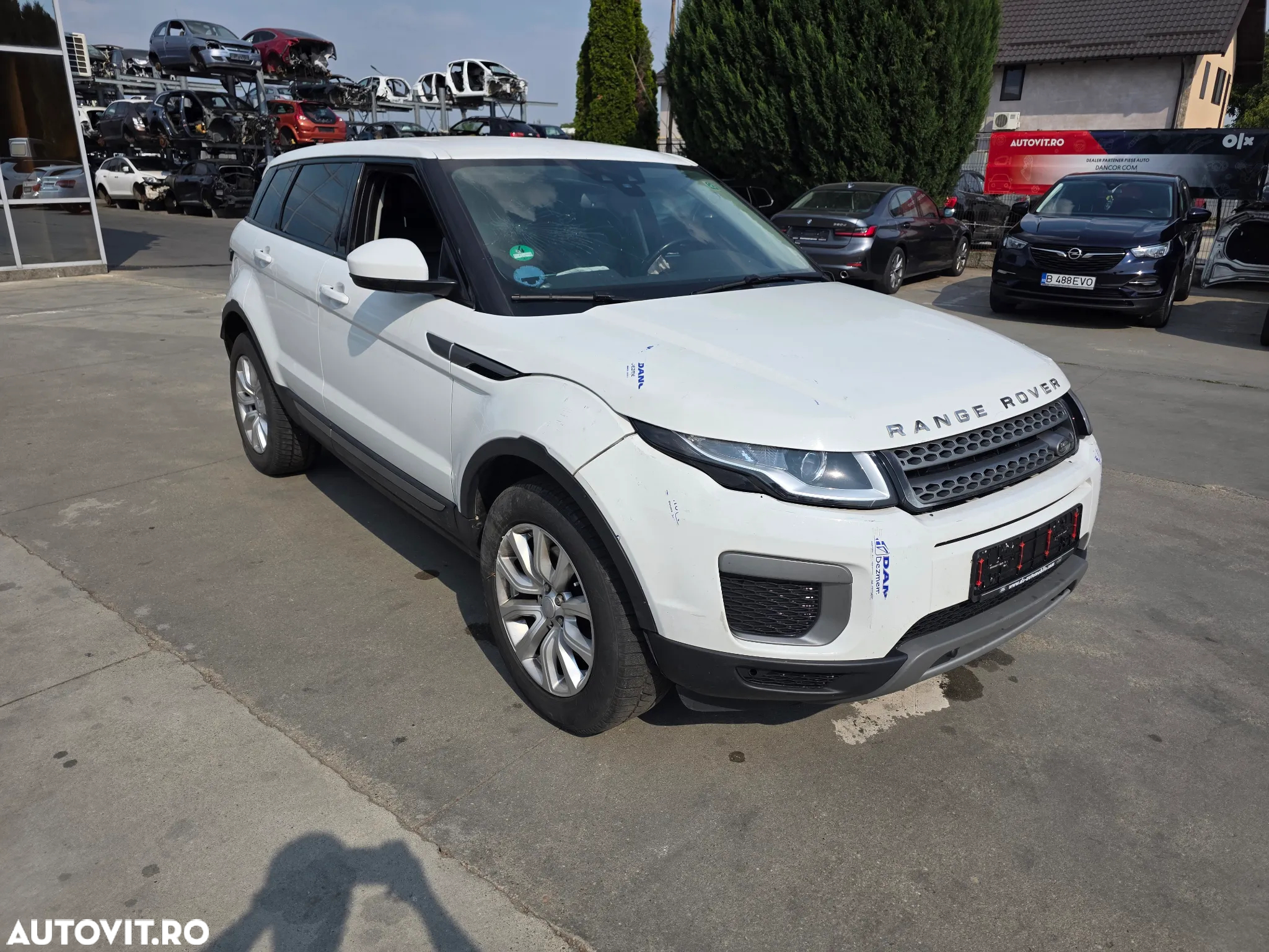 Land Rover Range Rover Evoque 2.0 D150 R-Dynamic HSE - 2