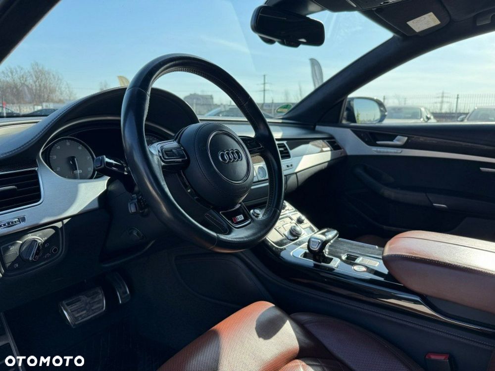 Audi S8 Plus 4.0 TFSI Quattro - 10