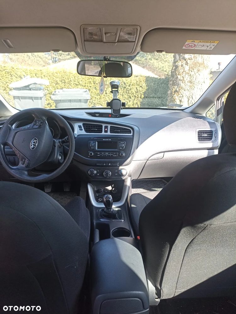 Kia Ceed 1.6 CRDi M - 2