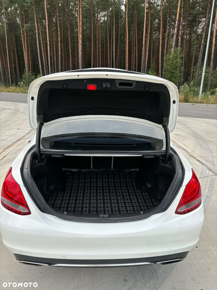 Mercedes-Benz Klasa C 300 7G-TRONIC - 28