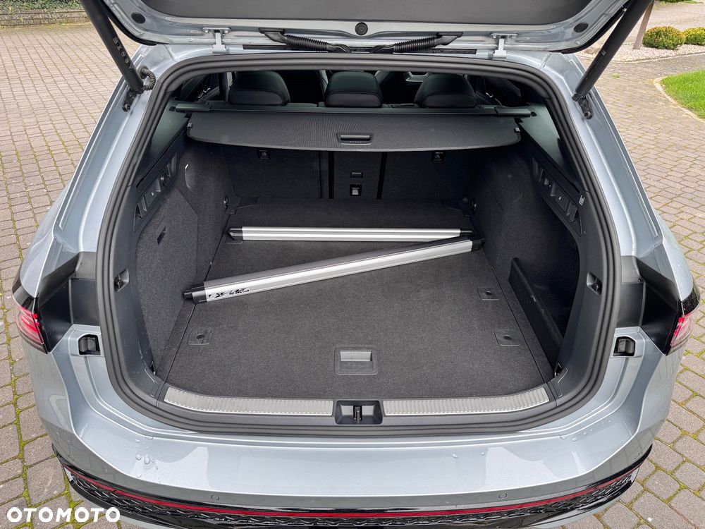 Volkswagen Passat 2.0 TDI SCR R-Line Plus DSG - 28