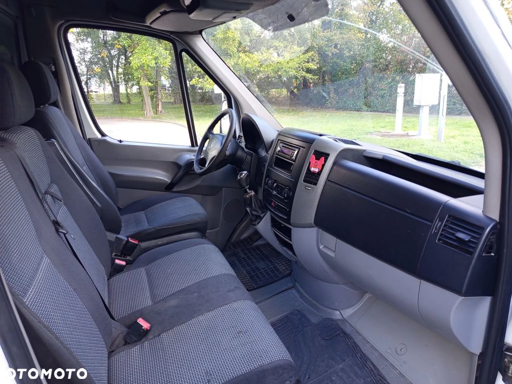 Mercedes-Benz Sprinter 906.213 - 6