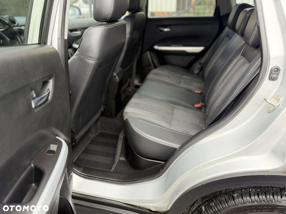 Suzuki Vitara - 12