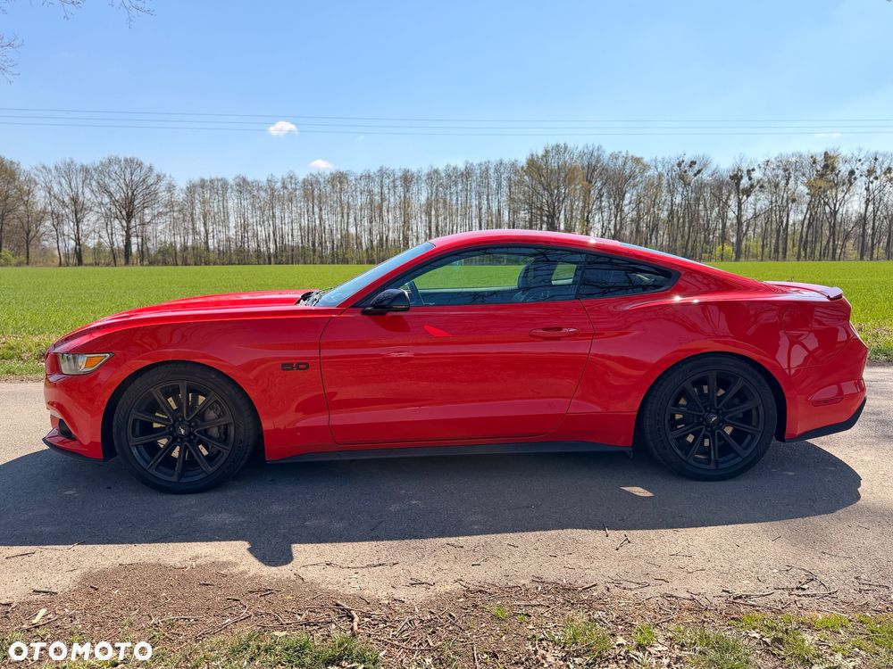 Ford Mustang 5.0 V8 GT - 10